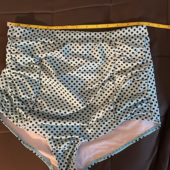 Retro Style High Waisted Bikini - Picture 2 of 13